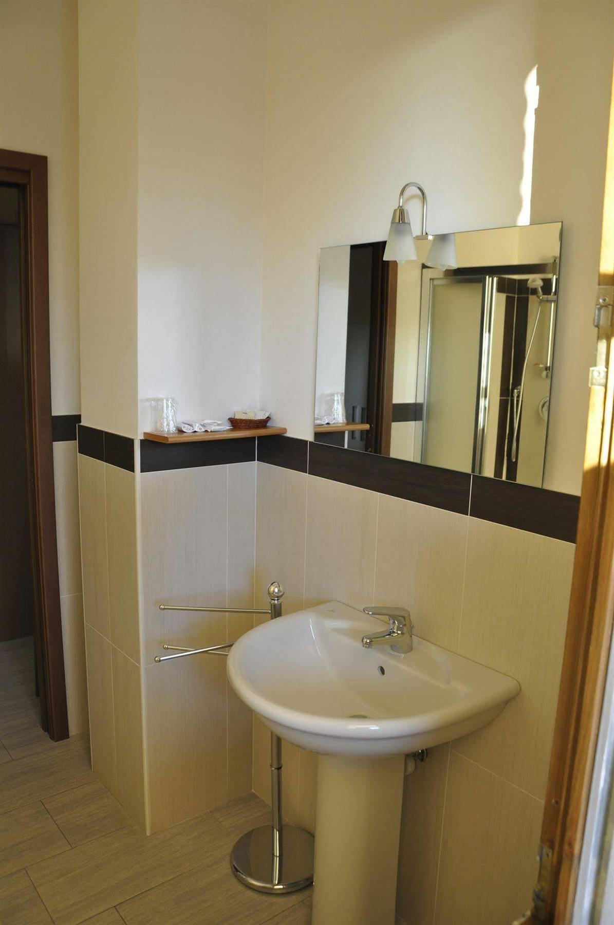 Residence San Prospero Гарбаньяте-Миланезе Экстерьер фото